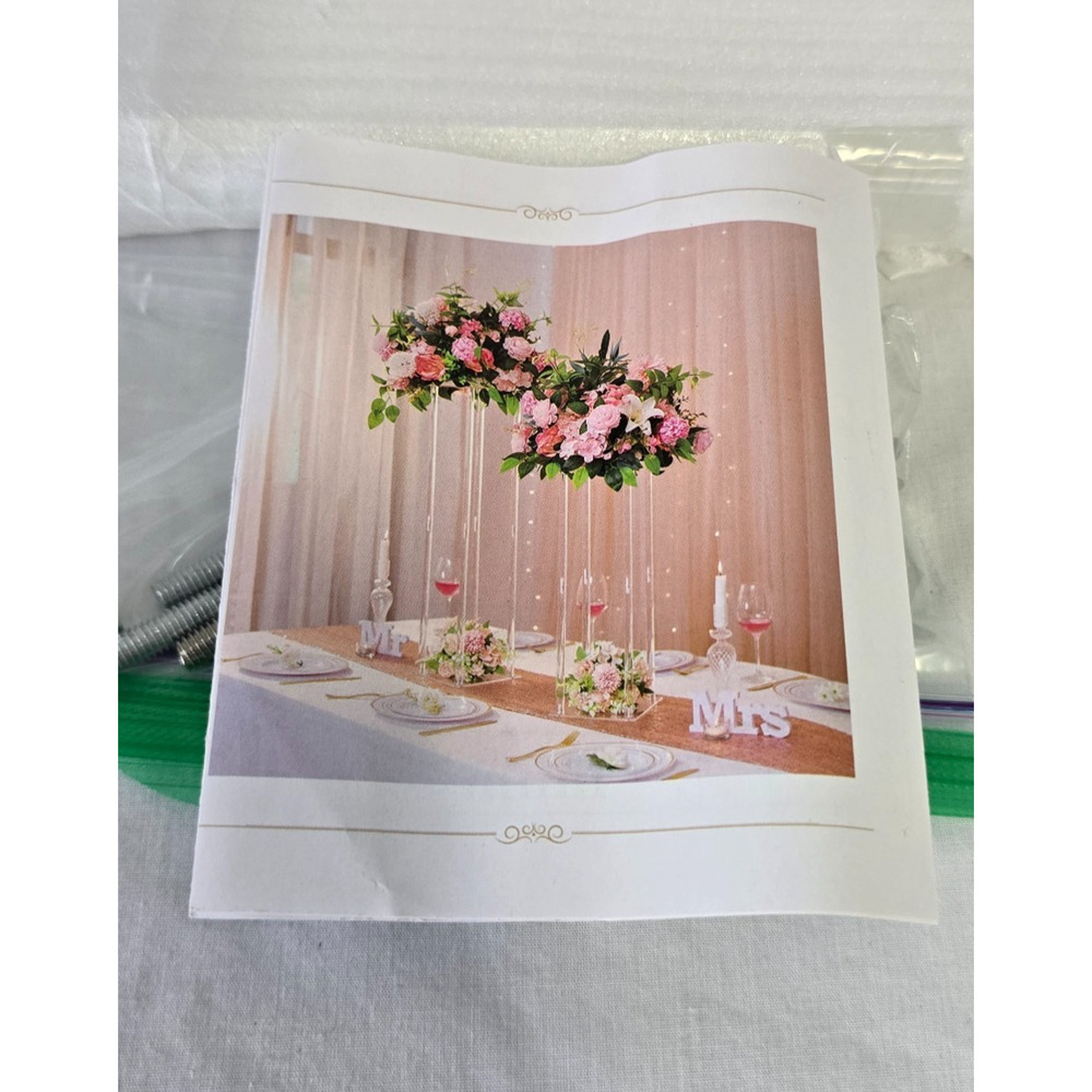 Clear Acrylic Tabletop Center Piece for Flowers New See Photos / No Flowers